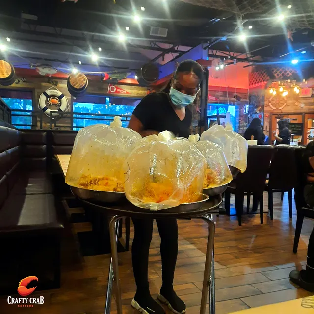 Crafty Crab W Tennessee