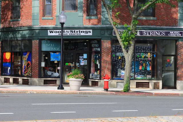 Wood & Strings Music Center