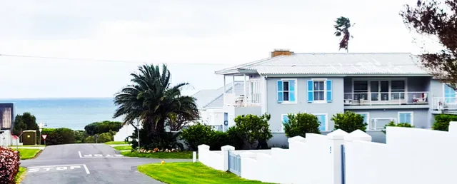 Beach House on 5th Hermanus