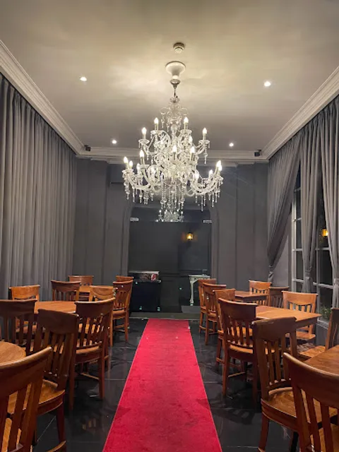 Belle Vue Roof Top 24 Hours French & Italian Bistro