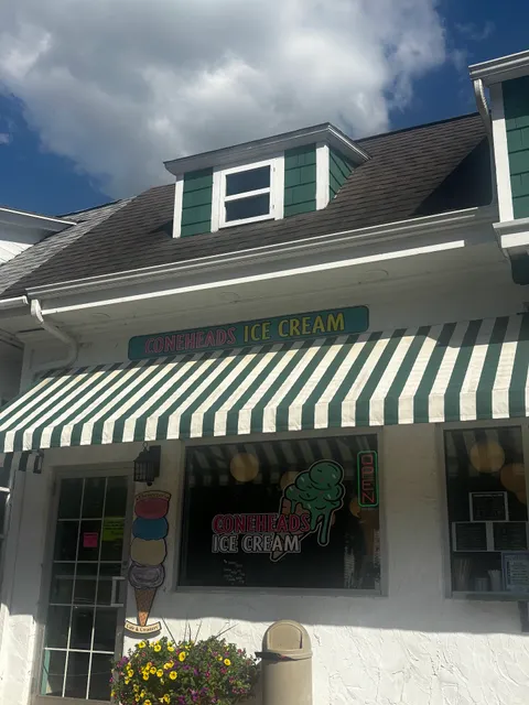 Coneheads at Ebeneezers