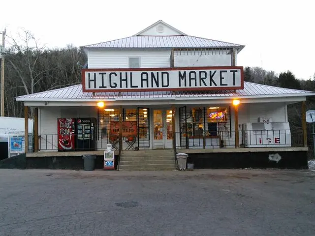 Highland Country Market