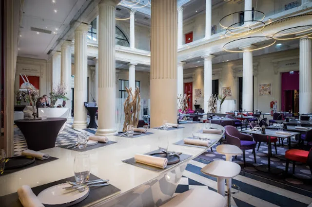 RESTAURANT & BAR « À PARTAGER »