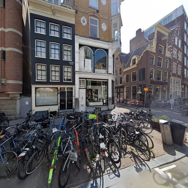 Historic stay in UNESCO building BEST SPOT