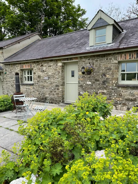 Holiday cottages in West Wales. Crug Yr Eryr Isaf .