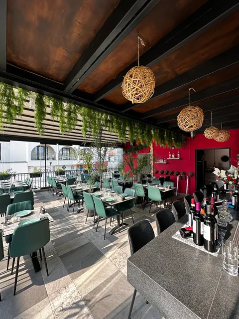 Watar Ziryab Restaurant & Bar