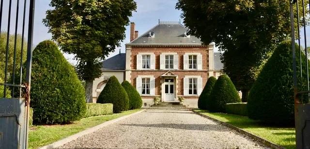 Le Petit Château de St Mard