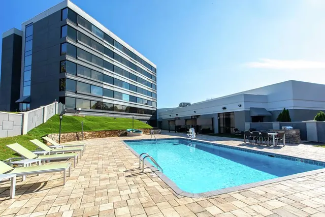 DoubleTree by Hilton Hotel Winston Salem - University