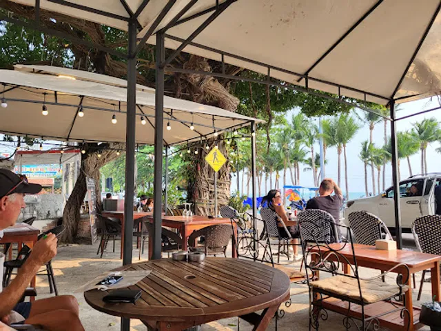Branch Coffee Beach @Jomtien