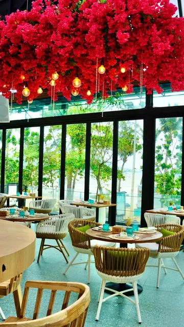 Zuri Restaurant Patong Beach Phuket - Best Cocktails | Turkish | Indian | Thai Food