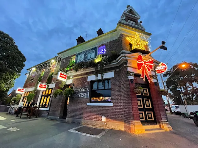 Elephant & Castle Hotel