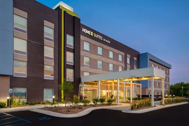 Home2 Suites by Hilton Grand Rapids Airport