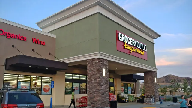 Grocery Outlet
