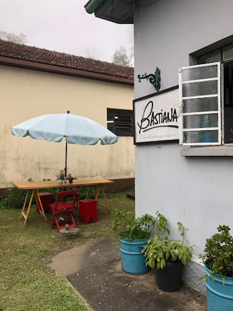 Bastiana - Comida Afetiva e Vegana em Paranapiacaba