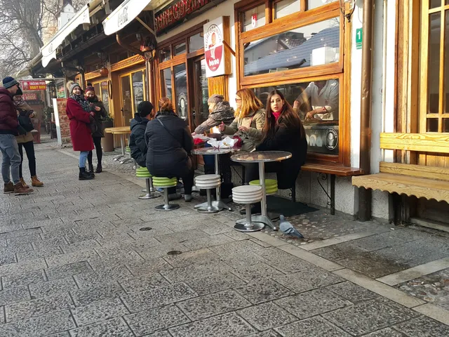 *Buregdžinica Bosna