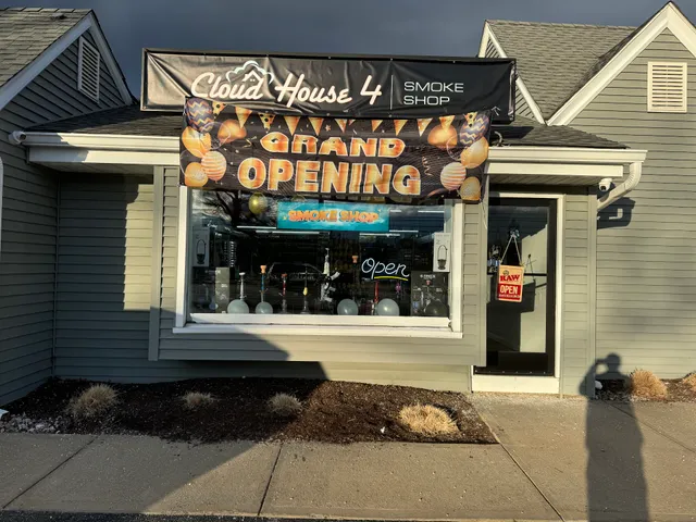 Cloud house 4 Vape Shop