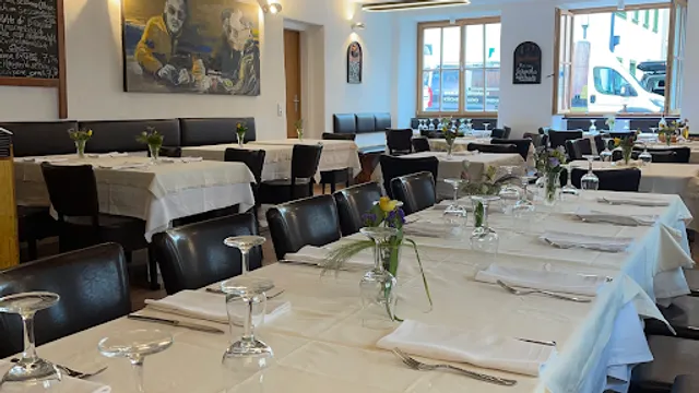 Pizzeria, italienische Küche-Sale e Pepe