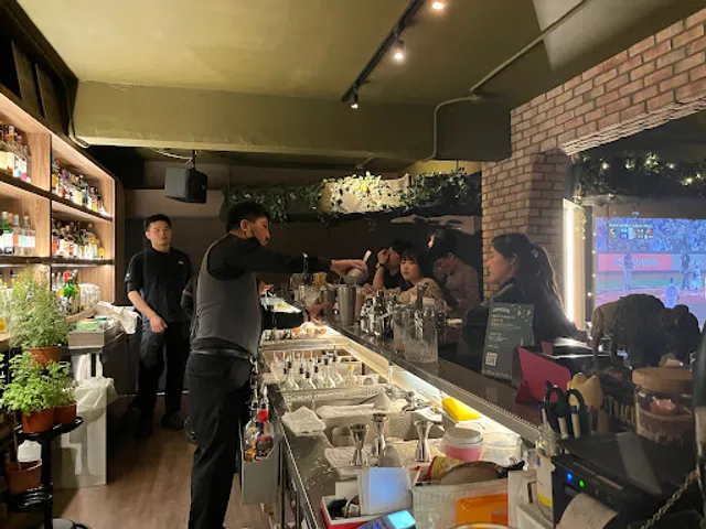 CUT今晚見餐酒館