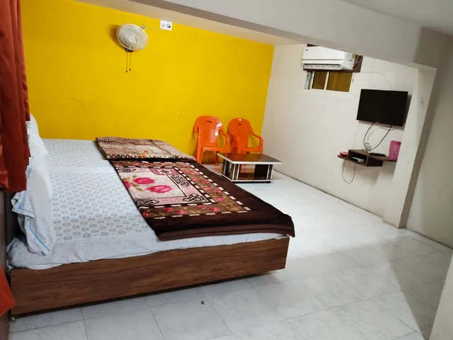 Hotel shree radhe Krishna palace