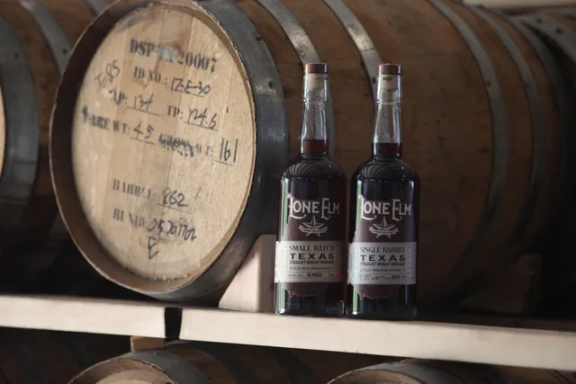 Five Points Distilling / Lone Elm Whiskey