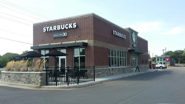 Brentwood Shopping Center