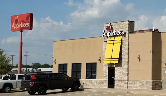 Applebee's Grill + Bar