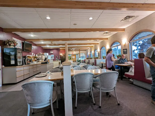 Old Caboose Restaurant & Pub