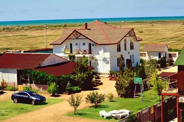 Hostʹovyy Dim "Yukka"