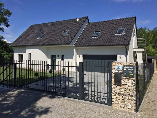 Accommodation Three Willows