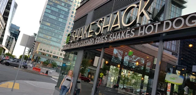 Shake Shack Seaport