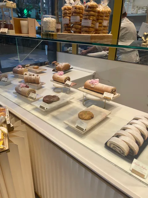 Patisselier Levallois