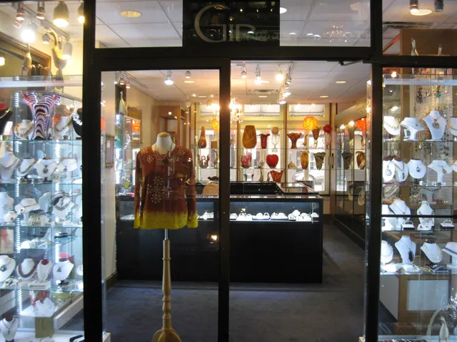 GIR JEWELERS/ GIR COLLECTION