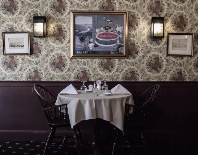 Ye Olde Landmark Tavern