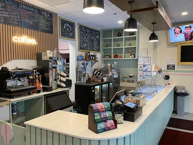 Wagon Creamery- Ice Cream, Coffee and Breakfast sandwiches!!!!