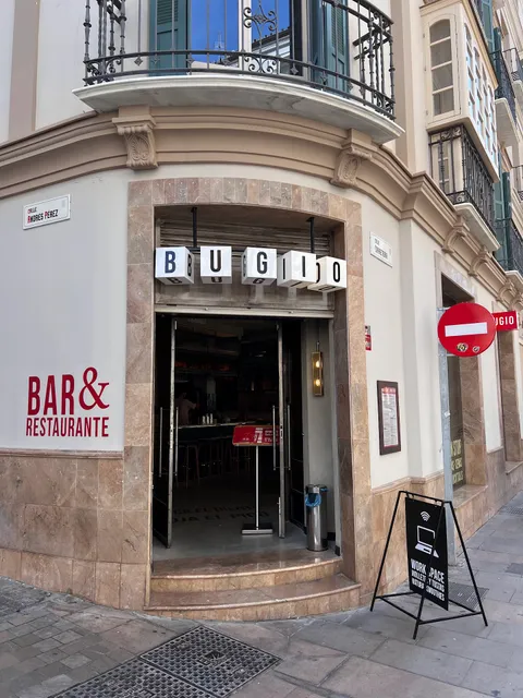 Bugio - Tapas & Cocina Malagueña moderna