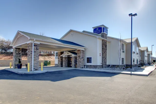 Cobblestone Hotel & Suites - Killdeer
