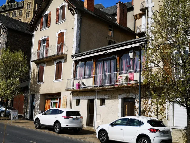 Aux lits de la vézère.