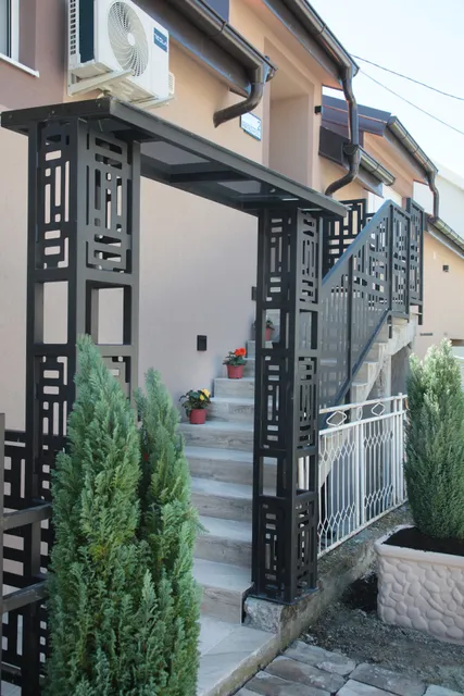 Golden hill apartment