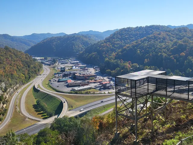 Pikeville Cut-Through Overlook