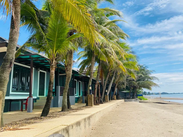 Baan Faa Talaychan Resort