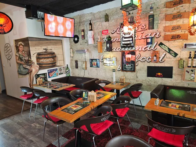 The Pub-Aaron's Pub - Hungarian traditional beer & Streetfood