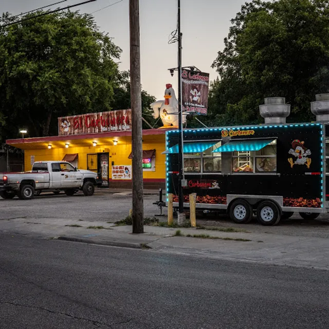 El Carbonero Pollos Asados
