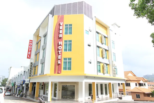 Veer Hotel Kuantan - Near Indera Mahkota - 5 Min From Town