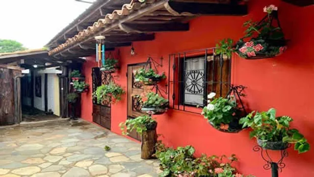 LA PUERTA AMARILLA HOTEL