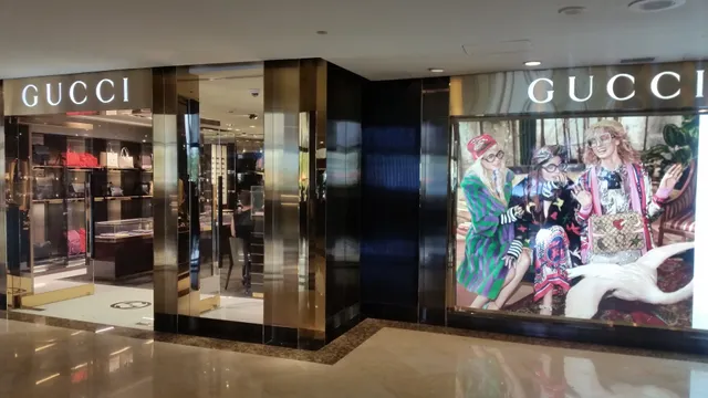 Gucci - Dusit Place