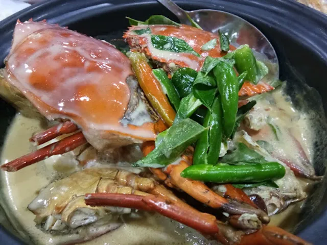 Lala Chong Seafood Village (Ara Damansara)