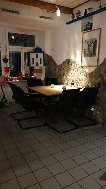 Akropolis Greek Restaurant