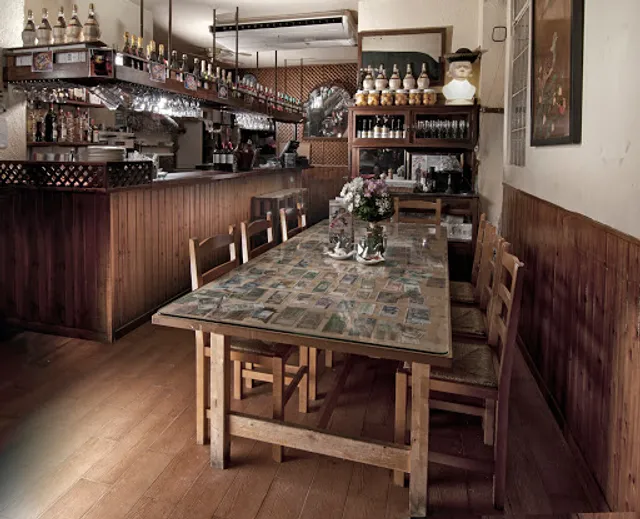 Pizzería La Gavina – Pizza Artesanal en Gràcia, Barcelona