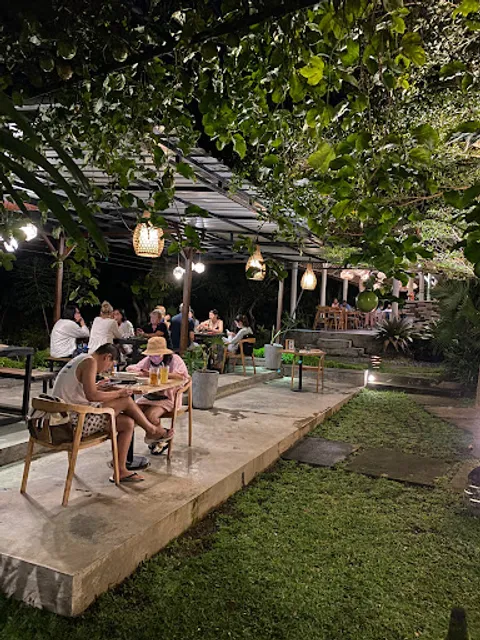 Lihat Sawah Restaurant