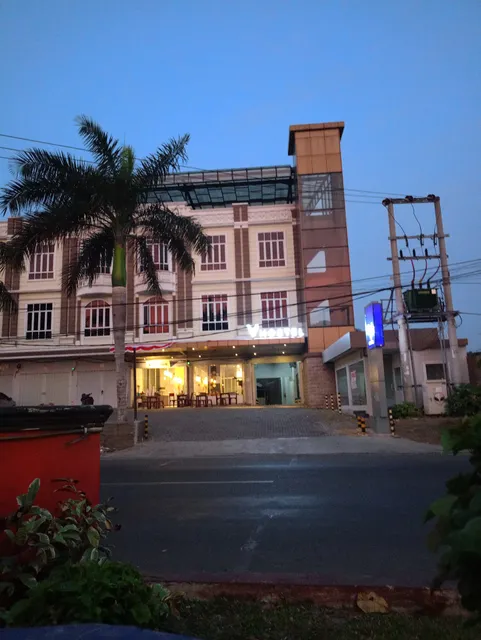 V Hostel